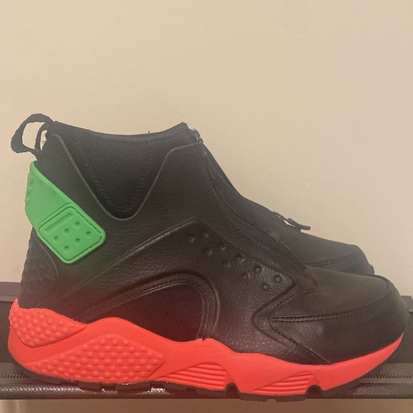 Nike Air Hurache Run Mid - Picture 5 of 7